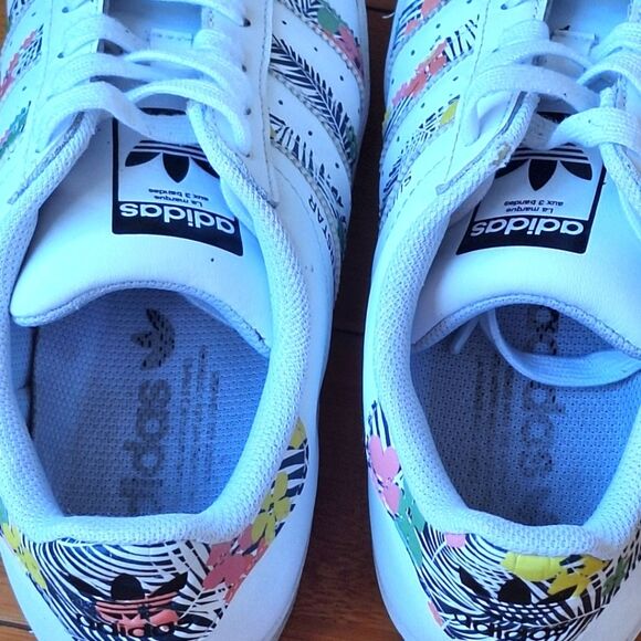 Adidas Superstar J Festival Pack White Multi Floral Leather Shell Toe Sz 7 Women - Picture 6 of 16
